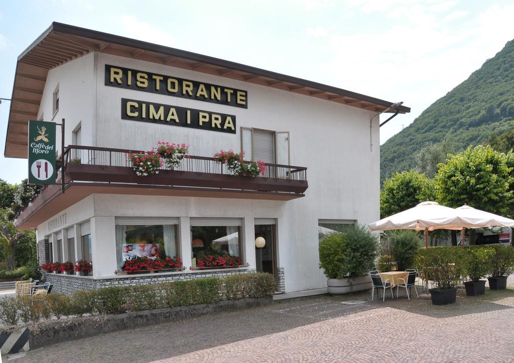 Albergo Ristorante Cima I Pra' Ponte nellʼAlpi Exteriör bild